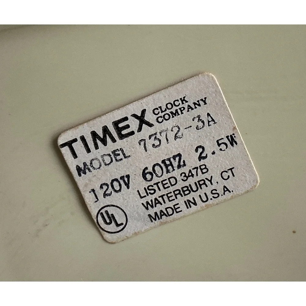 Timex Vintage Electric Alarm Clock Light Dial 7372-3A Cream Made in USA WORKS